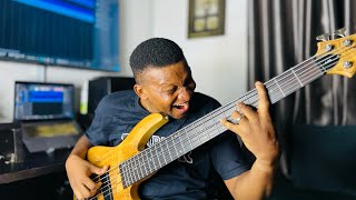 BASSIST WENT ON TOP OF HIS GAME KILLING THE BEST AFRICAN PRAISE MEDLEY BY GABRIEL EZIASHI PART 2