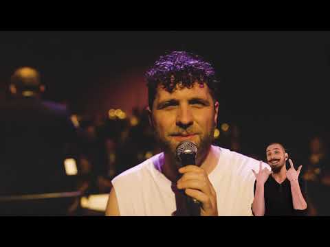 Otto Normal - Eins Eins Null (Gebärdensprach-Performance by Eyk Kauly)