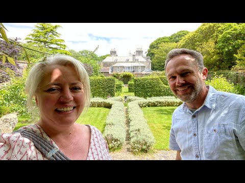 We find a ‘Secret Garden’ in Cornwall - Trewithen Gardens near Truro, Cornwall