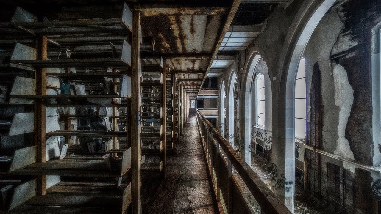 Abandoned College Library inside Cathedral | Mary Manse College, Toledo, Ohio