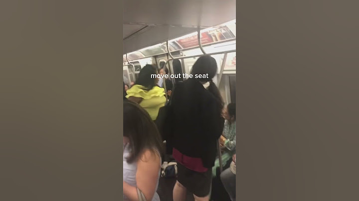 Man refuses pregnant women a seat.  #newyork #goviral #pregnancy