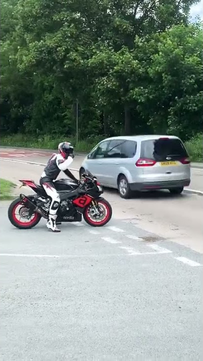 2019 Aprilia RSV4 RR 🇮🇹 #RSV4 #Aprilia #be🅰️racer