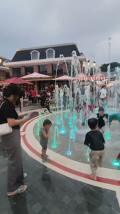 La Vela Green Lake Jakarta Barat, Tempat Nongkrong Baru Warga Jakarta #short #lavela #shorts