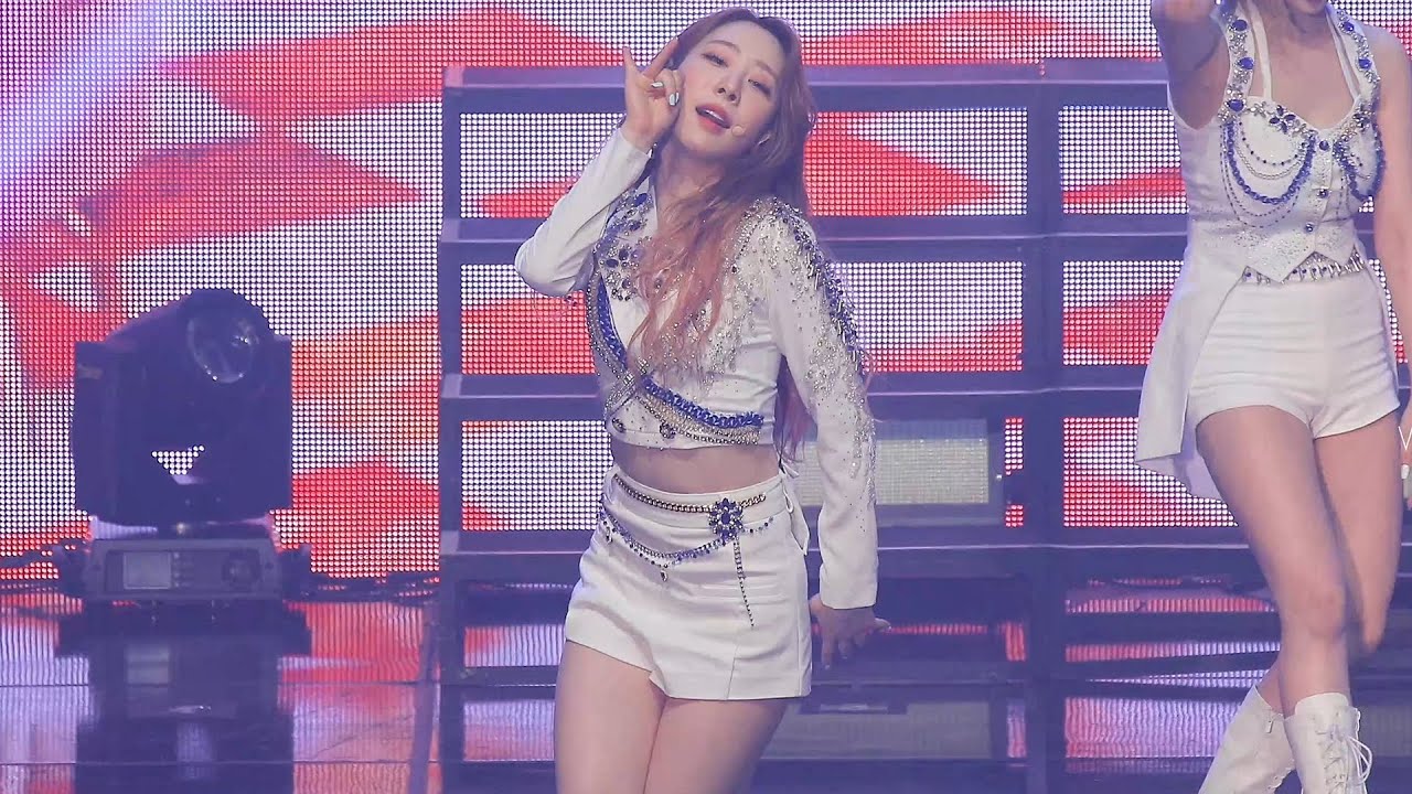 220612 WONDERLAND 우주소녀 유연정 UNNATURAL 4k직캠