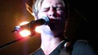 Brian McFadden - See You Again Miley Cyrus cover live at Twin Towns