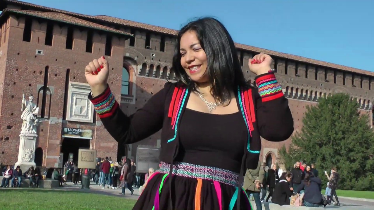 Josefina Ñahuis del Perù - Mi Escritorio D.R.