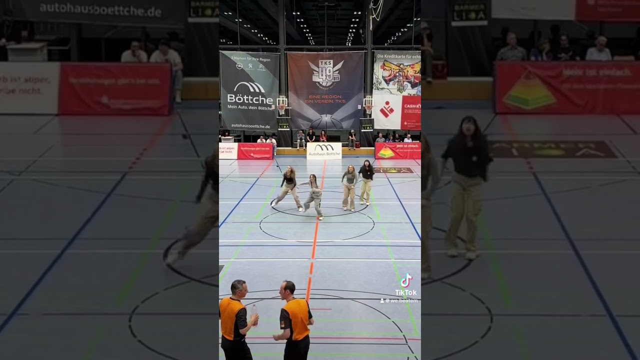 Lalala @ Basketball halftimeshow🏀 #lalala #skz #straykids #kpopfyp #dance #dance #스트레이키즈 #cover