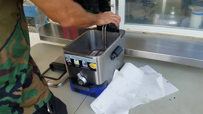 Use the “Boil-Out Method” to Clean a Deep Fryer