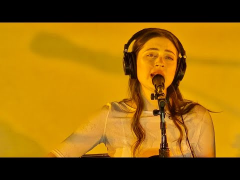 Lizzy McAlpine, Pushing It Down and Praying, Hollywood Forever Cemetary, 12/13/2025
