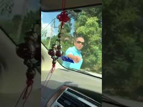 Malaysia: CAR OWNER WUH 8507 THREATENS A YOUNG GIRL IN ANOTHER CAR