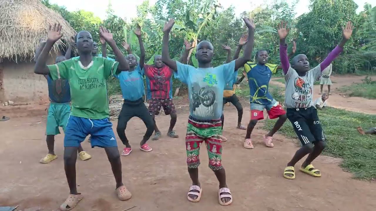 SHOW Dance TrailBlazers Praising GOD (Katonda)
