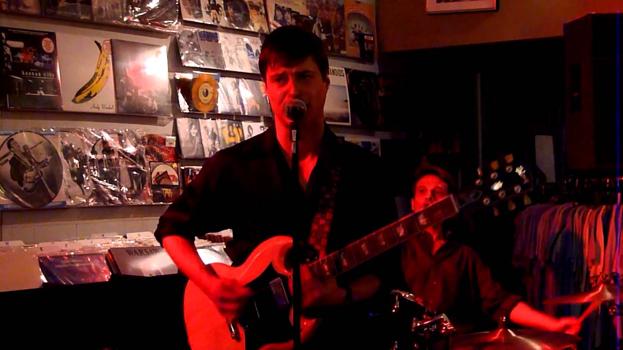 John Carpenter - The Bond (Frankie's / Sick CIty Records, Los Angeles CA 12/11/10)