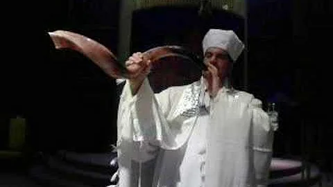 An Amazing Shofar Ram's Horn Service