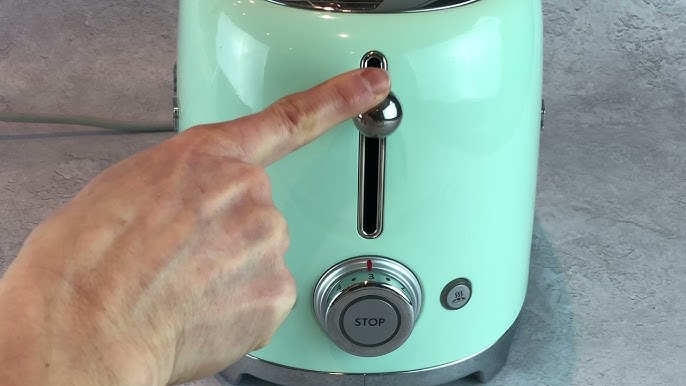 Smeg Pastel Green 4x4-Slice Toaster + Reviews