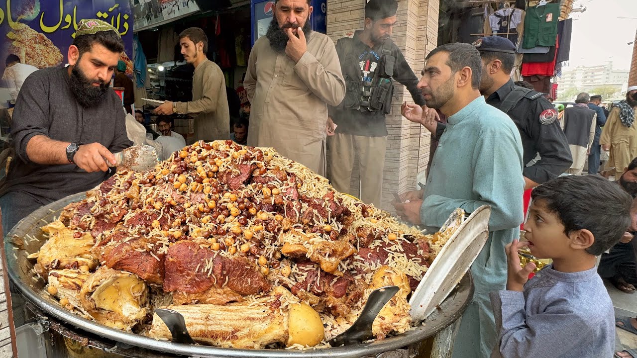 EXTREME PAKISTANI GOLDEN CHAWAL - NON STOP STREET FOOD CHAWAL | PESHAWARI ZAIQA GOLDEN CHAWAL