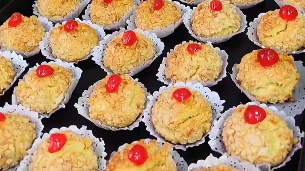 مشوك زمان مشقق بالطبع و الشان يذوب في الفم ذوبان ينافس الحلويات الجديدة و في العيد لازم يبان😂