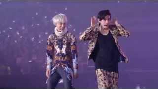 EXO dancing Super Junior, SHINee and Girls' Generation (TLP SEOUL DVD)