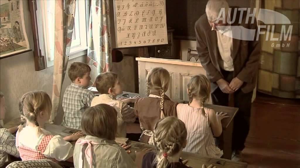 Als Urgroßmutter ein Mädchen war - Kindheit früher - In der Schule