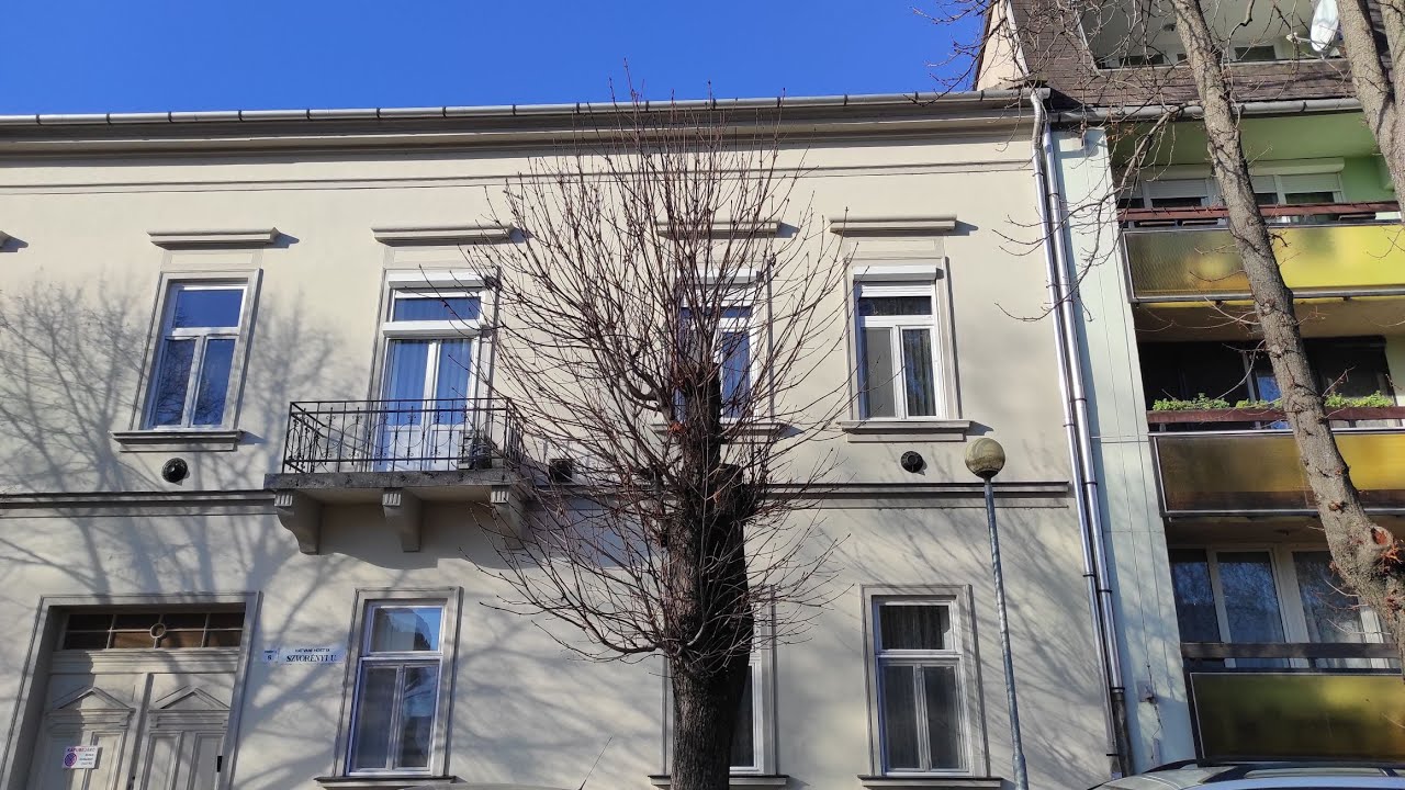 Eger - Szvorényi utca elején, eladó 2 szobás I. emeleti lakás. Részletek a leírásban...