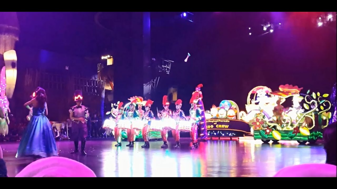 Trans Studio Bandung - The Magical Parade of Zoo Crew