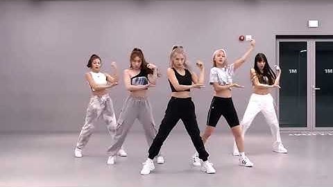 Not Shy - ITZY chorus mirror