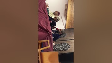 قارئ جزائري صوت يذهب بك الى عالم آخر