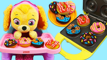 Feeding Paw Patrol Baby Skye DIY Play Doh Donut Desserts!