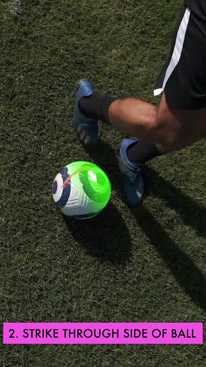 Learn the Trivela Shot in 3 Steps