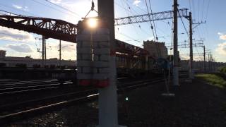 ТЭМ2-5029 с Рельсоукладочной машиной ТЭМ2-5029 с Рельсоукладочной машиной