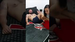 Coçegas no marido