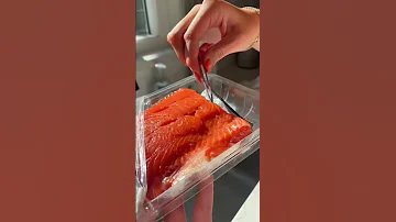 КОГДА УВИДЕЛ КРАСНУЮ РЫБУ В МАГАЗИНЕ: