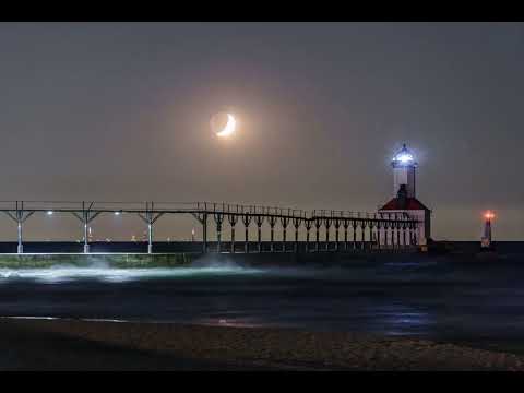 Crescent Moon Timelapse - Michigan City, Indiana East Pierhead Lighthouse. June 16, 2021.