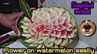 Beautiful carving on watermelon نقشة جميلة على البطيخ