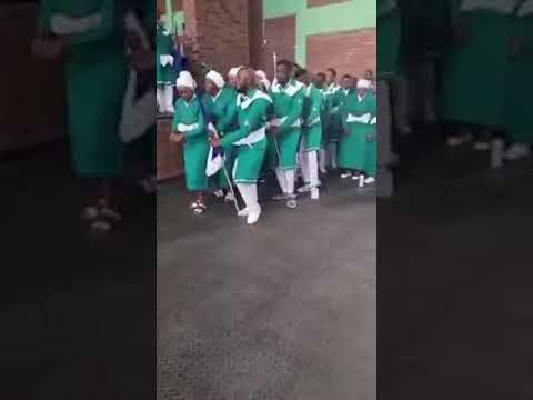 Inhlanhla Yezikhova Ezimnqini  Ngubani ongamelana nathi 