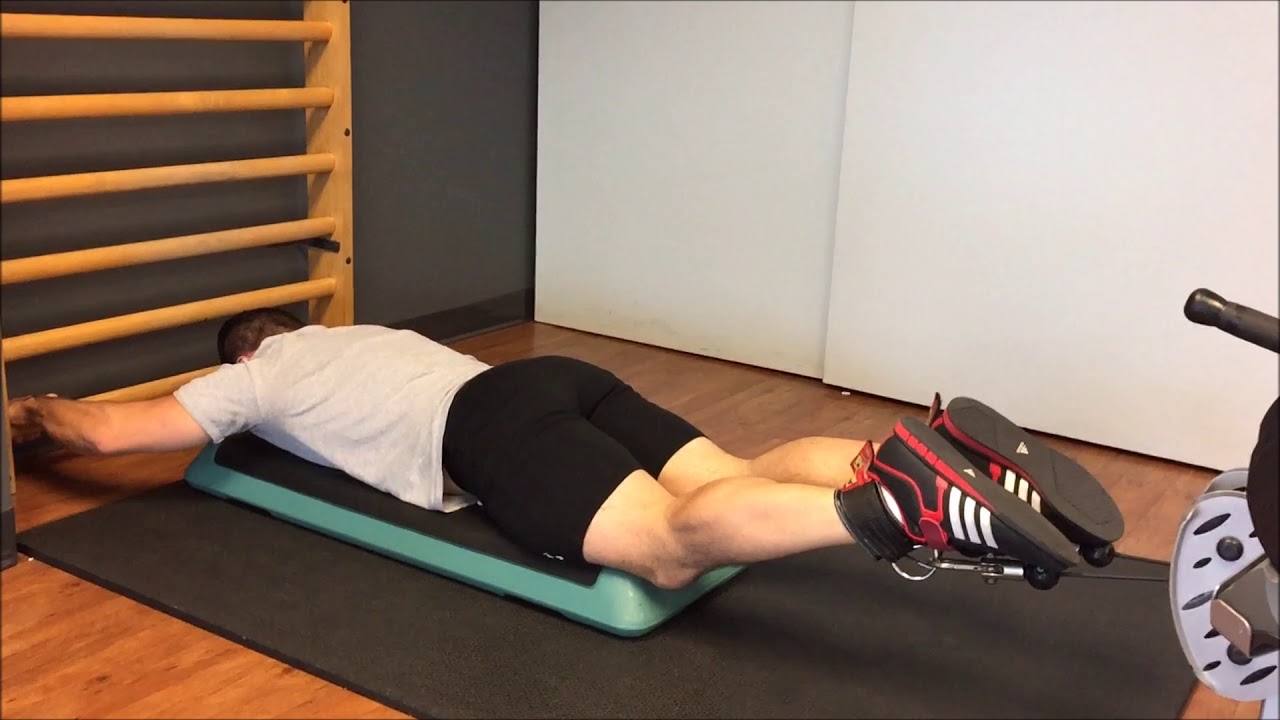 Cable leg curl Leg curl poulie YouTube