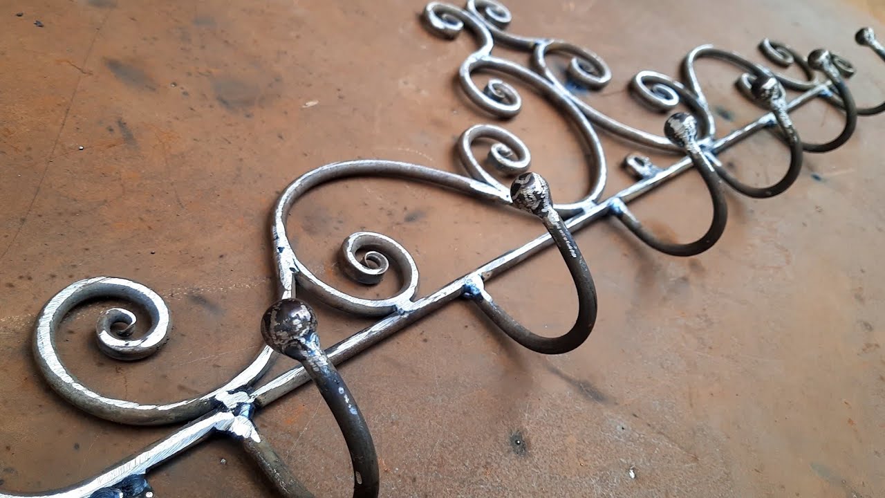 كيف تصنع شماعات معاطف من الحديد المطاوع | شماعات حديد للملابس | مشاريع تشغيل المعادن