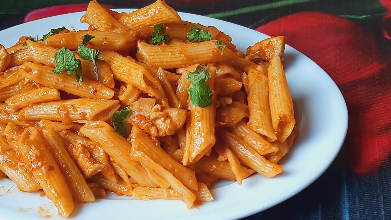 Spicy Chicken Red Sauce Pasta Recipe | Delicious Tomato Pasta Recipe ...