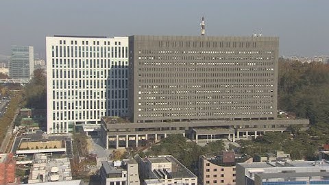 10년간 제자들 연구비 7억 빼돌린 교수 기소 / 연합뉴스TV (YonhapnewsTV)