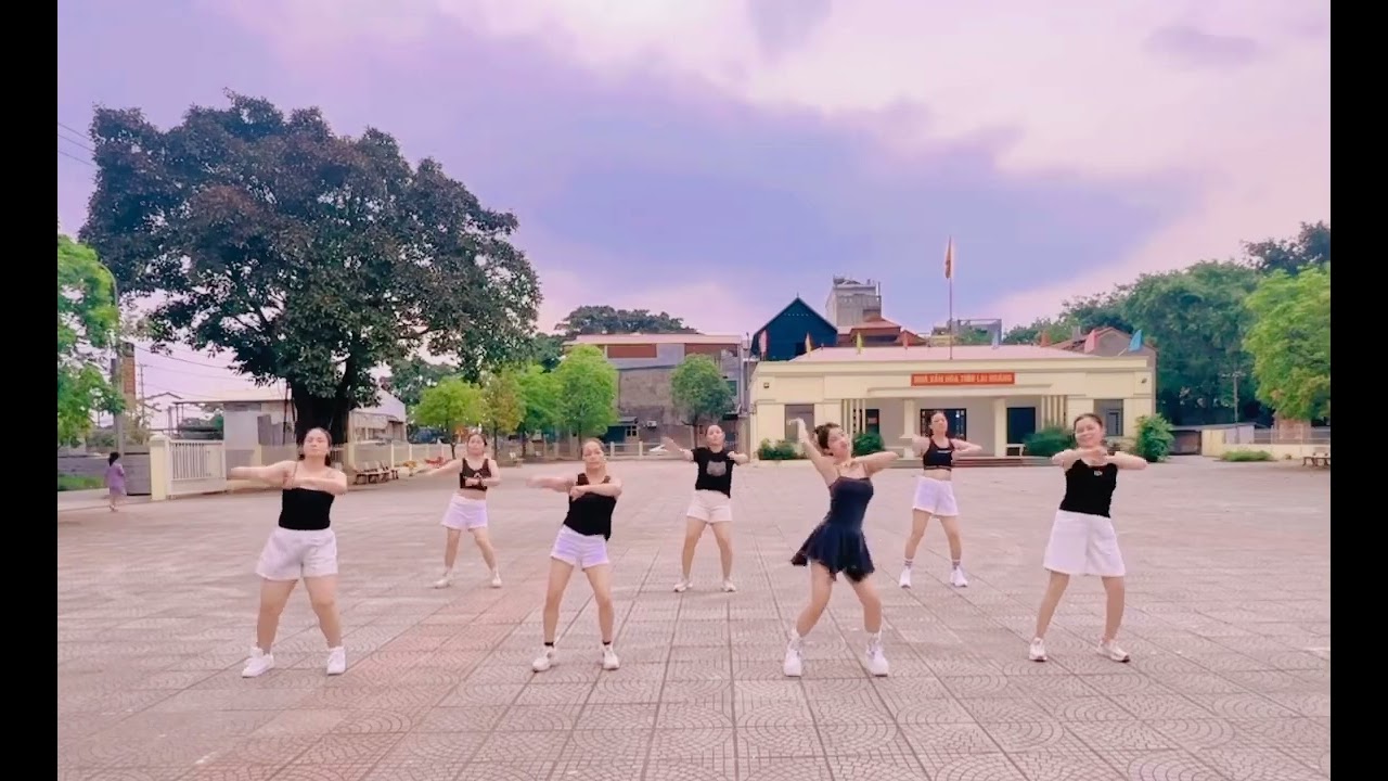 28/5/2025 zum ba Lại Hoàng