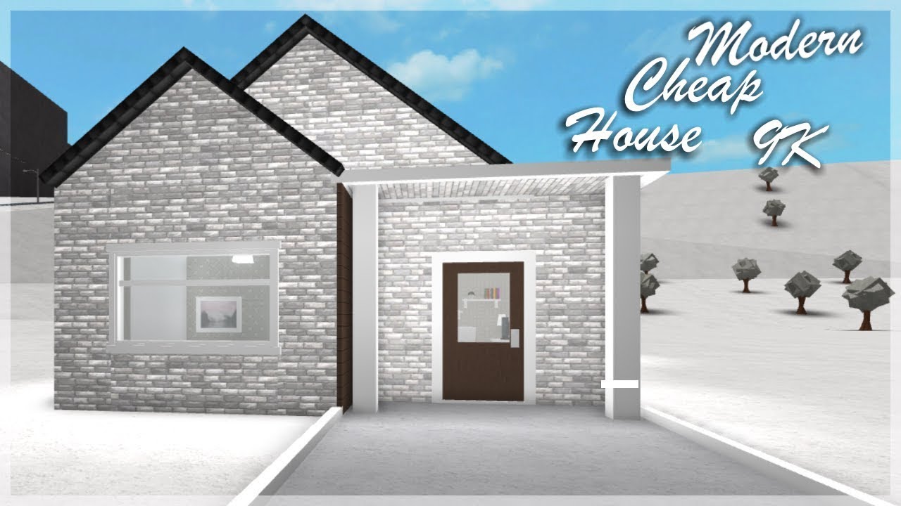 Building a house in bloxburg with only 9k oh dear YouTube