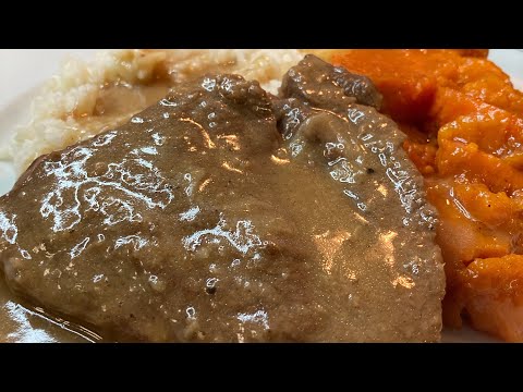 how to cook top round steak in oven - OLD SCHOOL SMOTHERED SIRLOIN STEAK (MY SOCIAL MEDIA ANNIVERSARY MENU FAVORITES DAY 2)