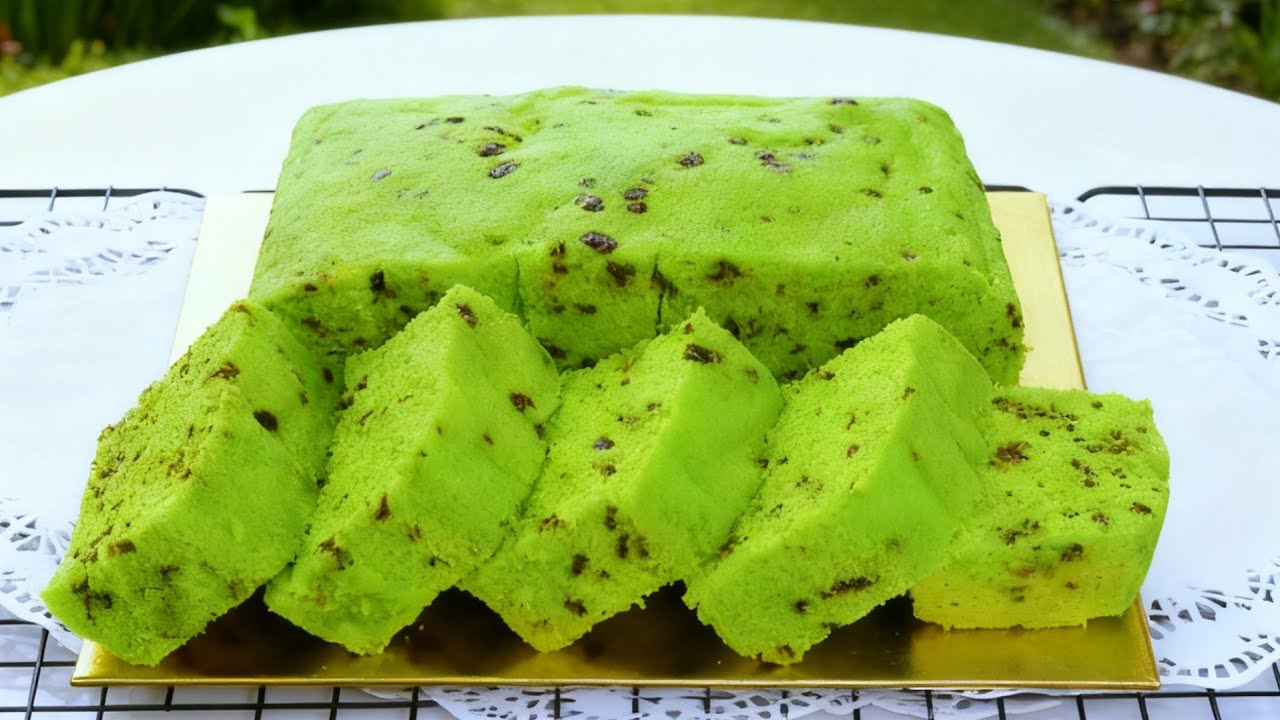 GAK USAH MIKIR UNTUK NYOBA KUE INI DIJAMIN BERHASIL PUAS DENGAN RASANYA YANG ENAK MOIST DAN LEMBUT