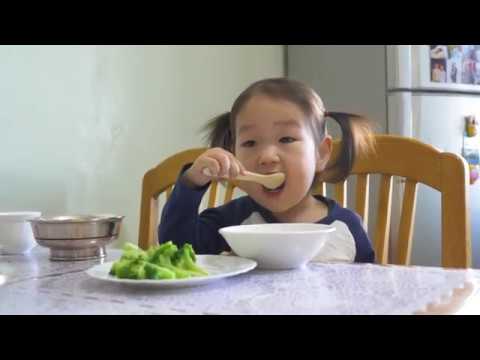 Видео: Бага насны оюутан хэрхэн хооллох ёстой
