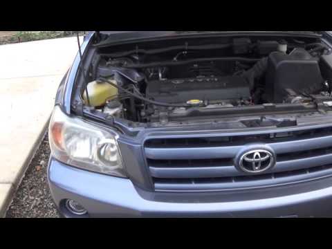 How to change headlight bulb on 2007 Toyota Highlander