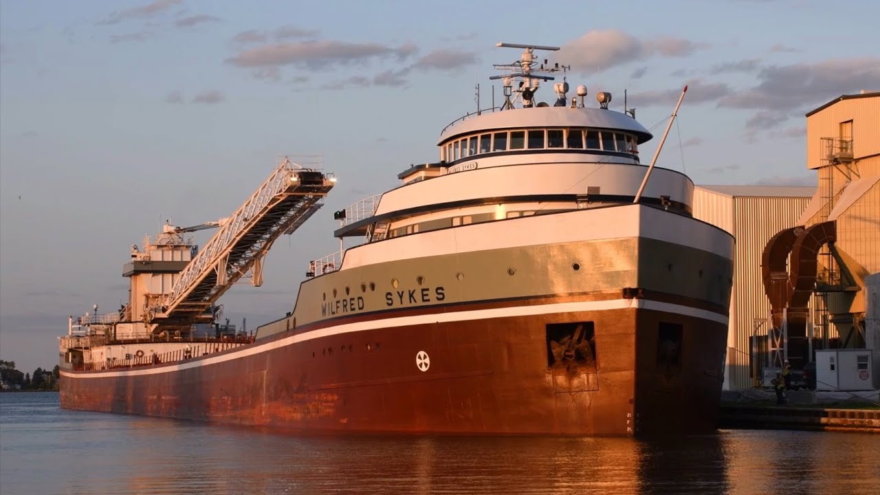 Wilfred Sykes - Arrival, Docking, and Unloading