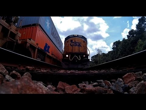 CSX Power Move Races CSX Q104 & Flies Over my Camera [HD] - YouTube