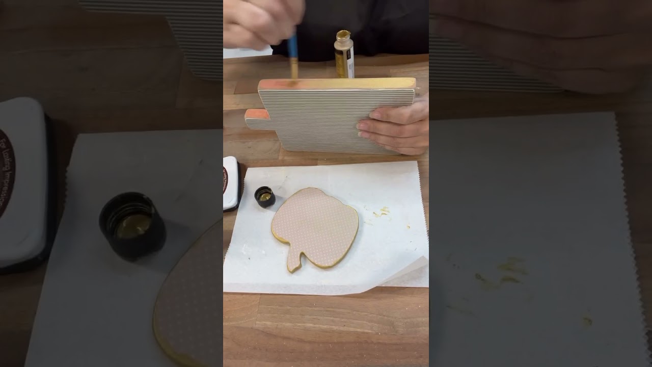 How to make paper look old 