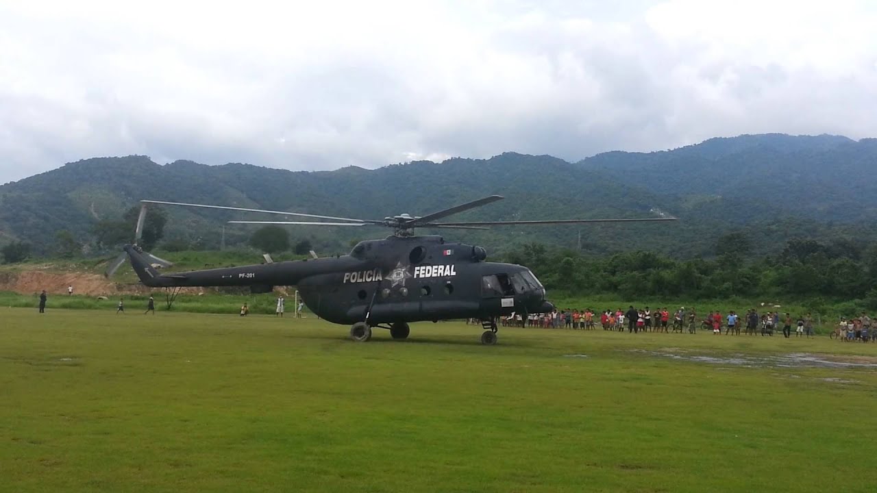 Helicoptero de la policia federal yevando apoyo - YouTube