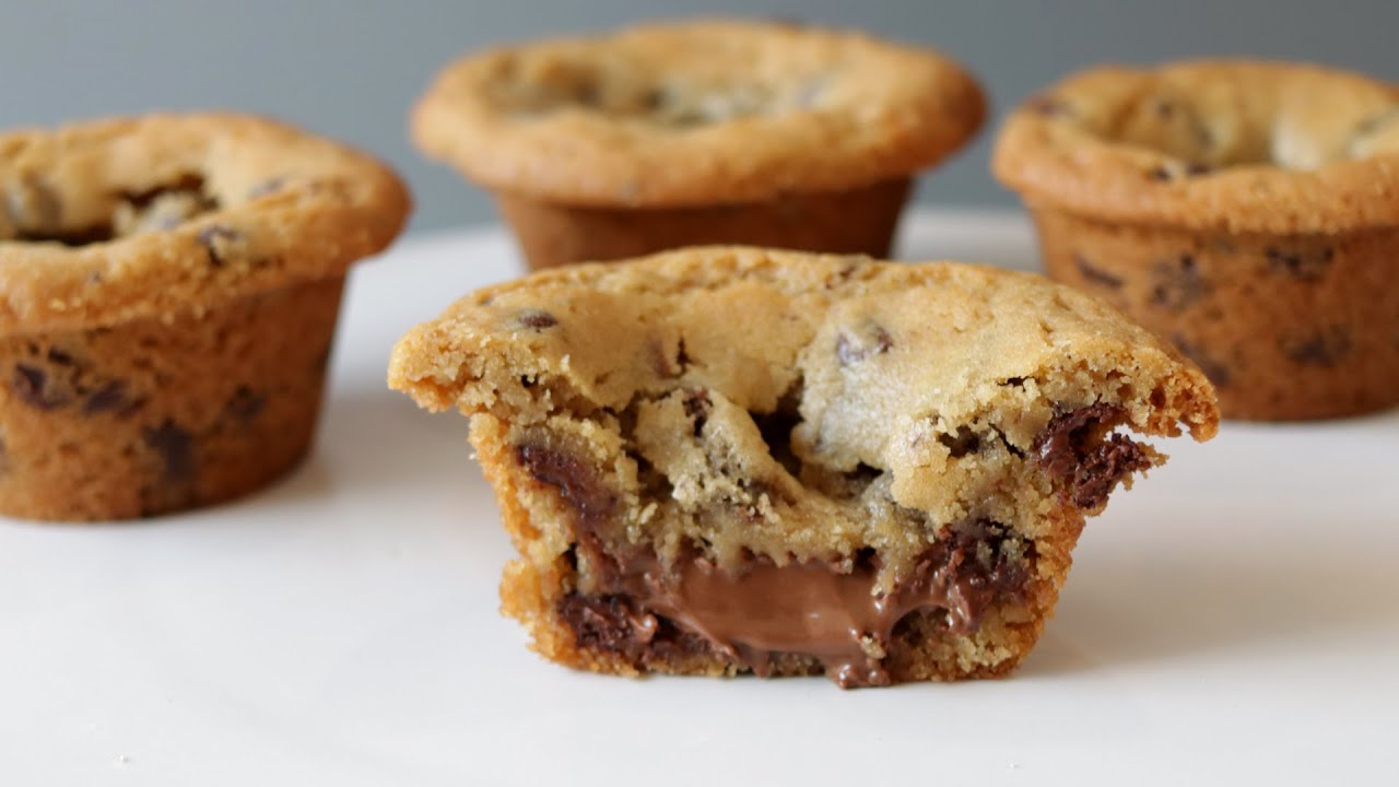 Nutella Stuffed Chocolate Chip Cookie Cups