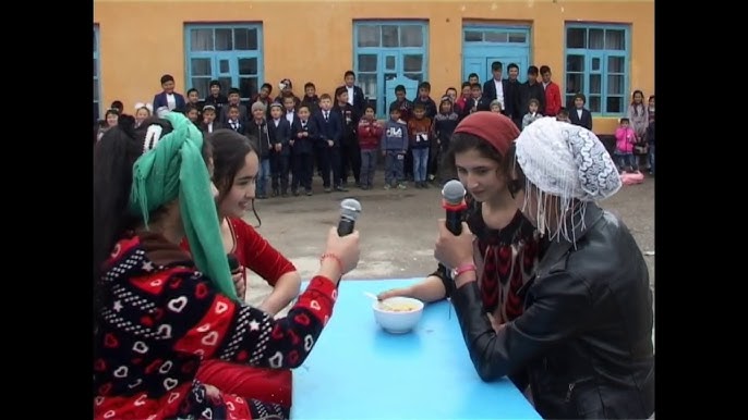 Qishloq qizlari Qishloq qizlari